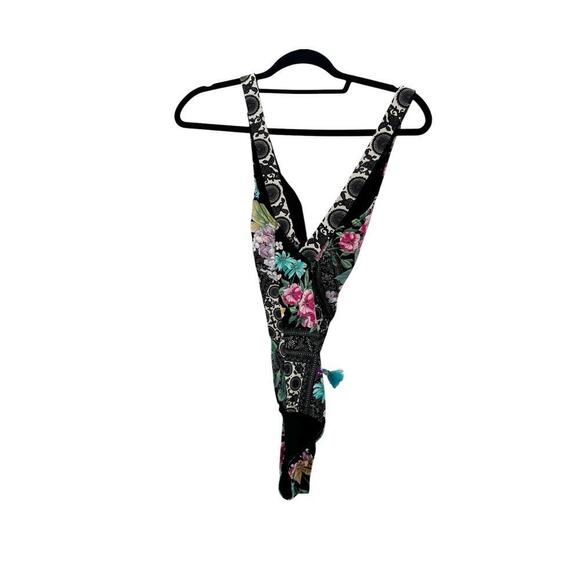 Johnny Was CSW2523AM Black Butterfly Cross Back One Piece Multicolor Size S NWT - Picture 4 of 12